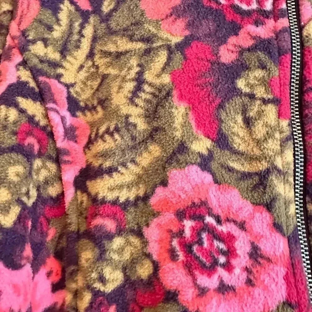Gorgeous fleece floral jacket - Picture 11 of 13